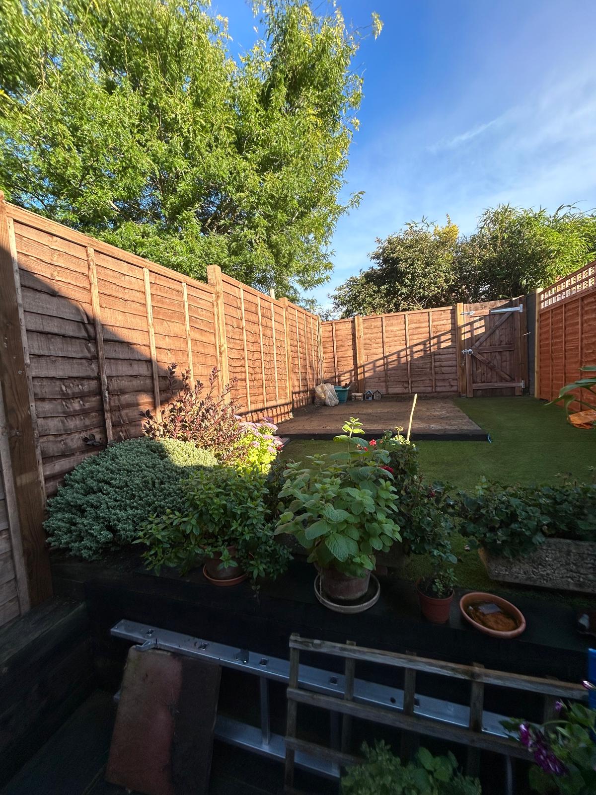 Lap Panel Fencing Hampshire
